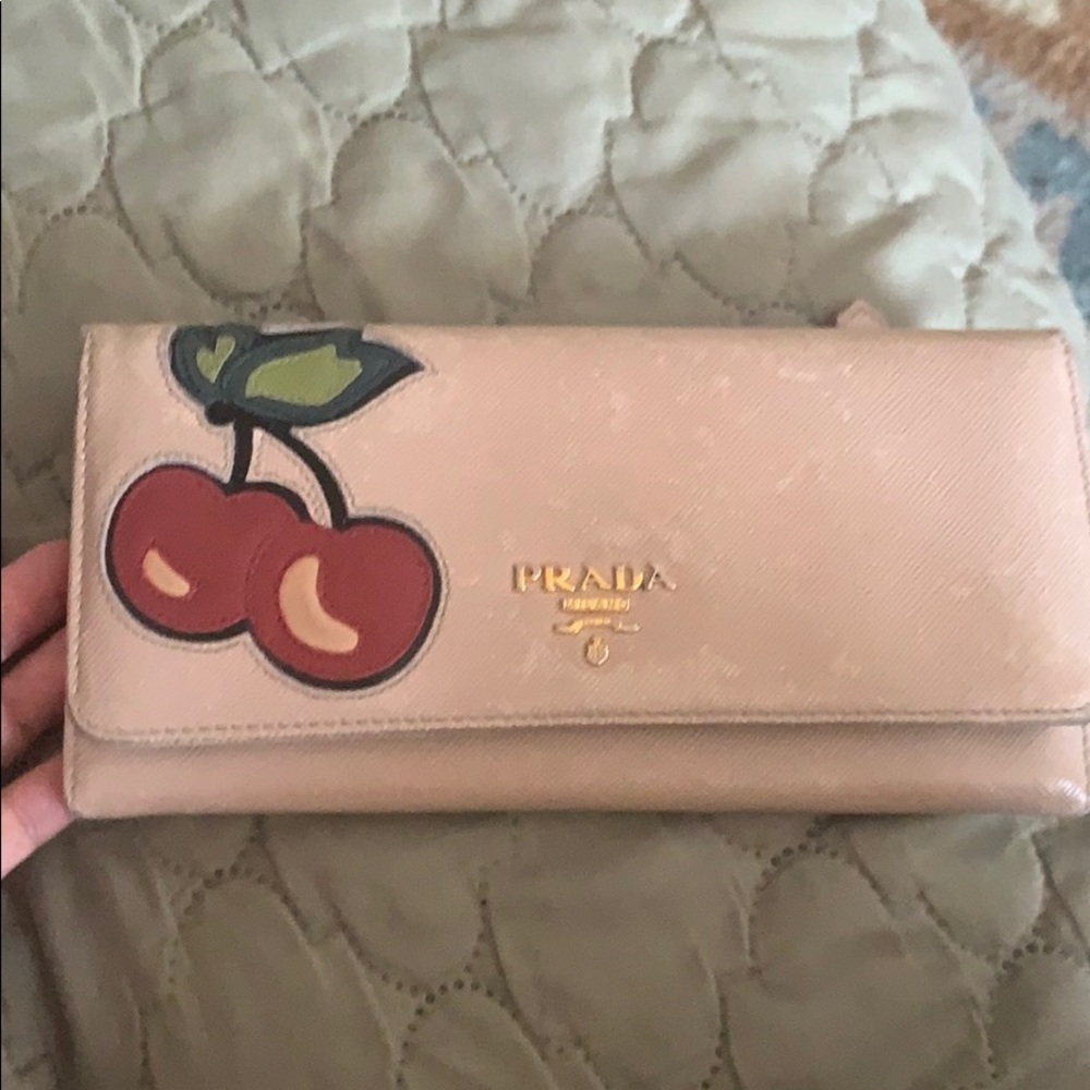 Preowned Authentic Prada Wallet light brown